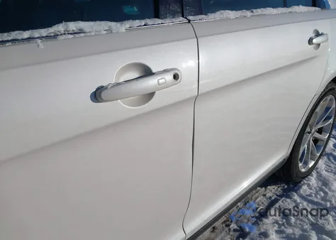 2014 Ford Taurus Limited z USA, uszkodzony, nr VIN 1FAHP2J83EG132804